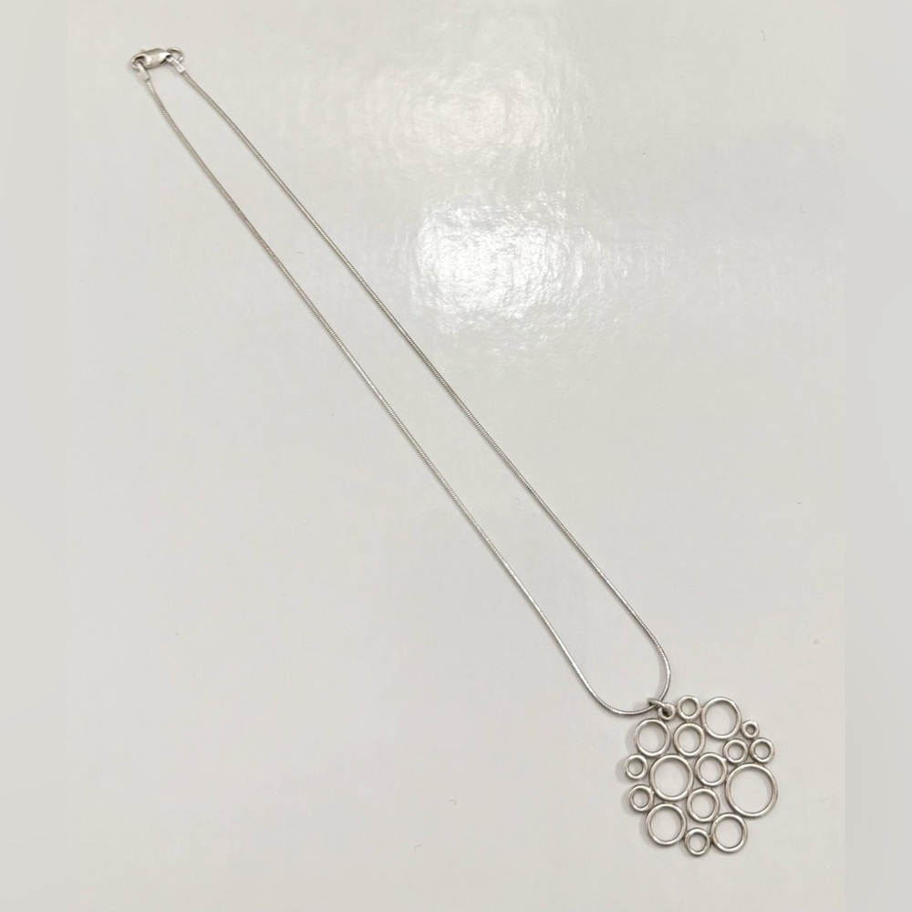 Elegant Sterling Silver Circle Pendant Necklace